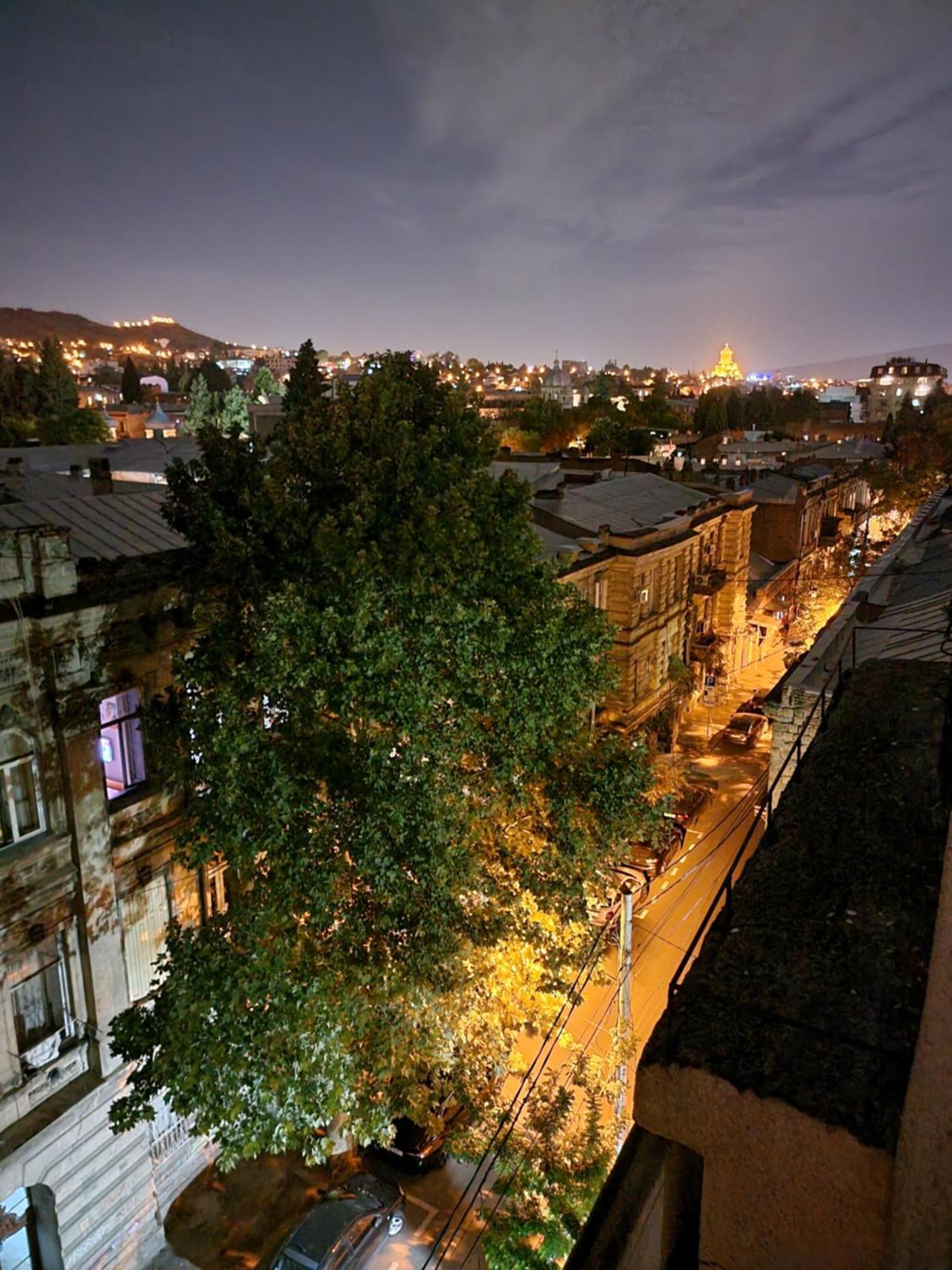 Cozy & Sweet Home Tbilisi Eksteriør billede